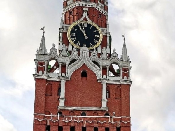 САНКТ-ПЕТЕРБУРГ. МОСКВА. ТРАНЗИТ. Тур для школьников 2024 "Познавательный транзит", 5 дней/4 ночи